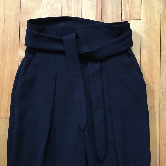 Black Wilfred Feuille Pant - Picture 2 of 5